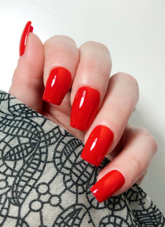 press on nails rouge intense, red