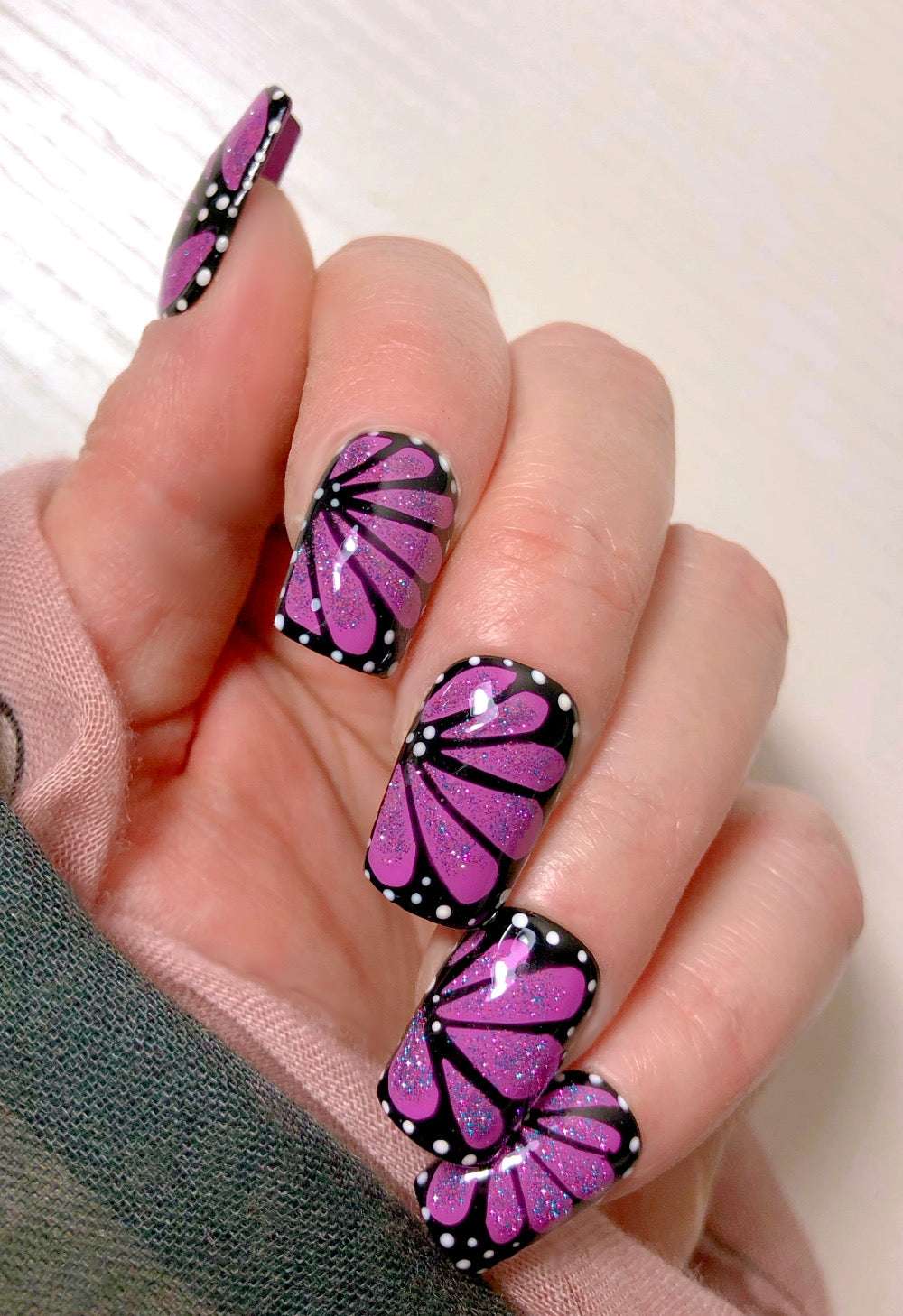 Purplefly - Venuza Nails