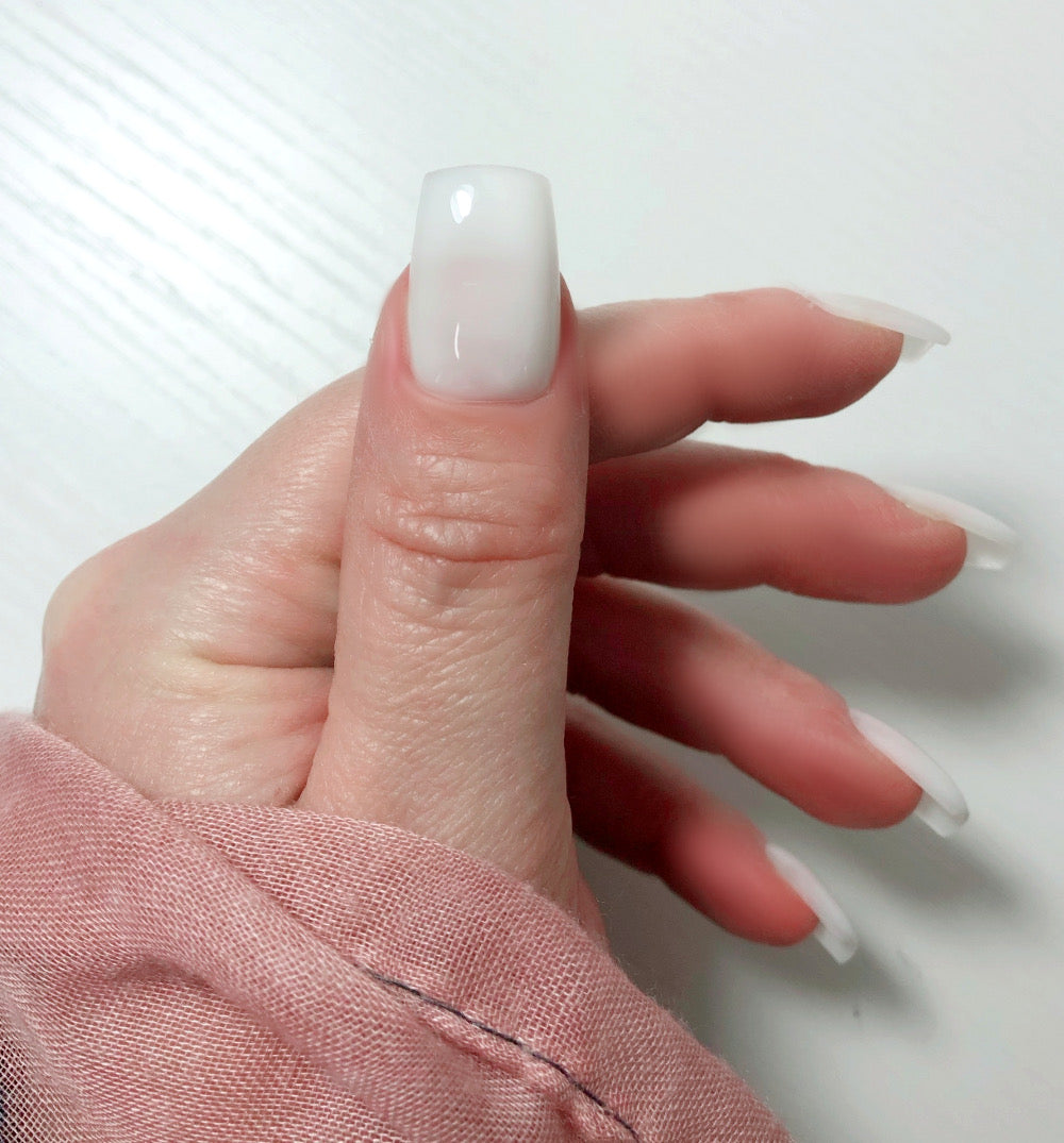 press on nails blanc laiteux, white milky