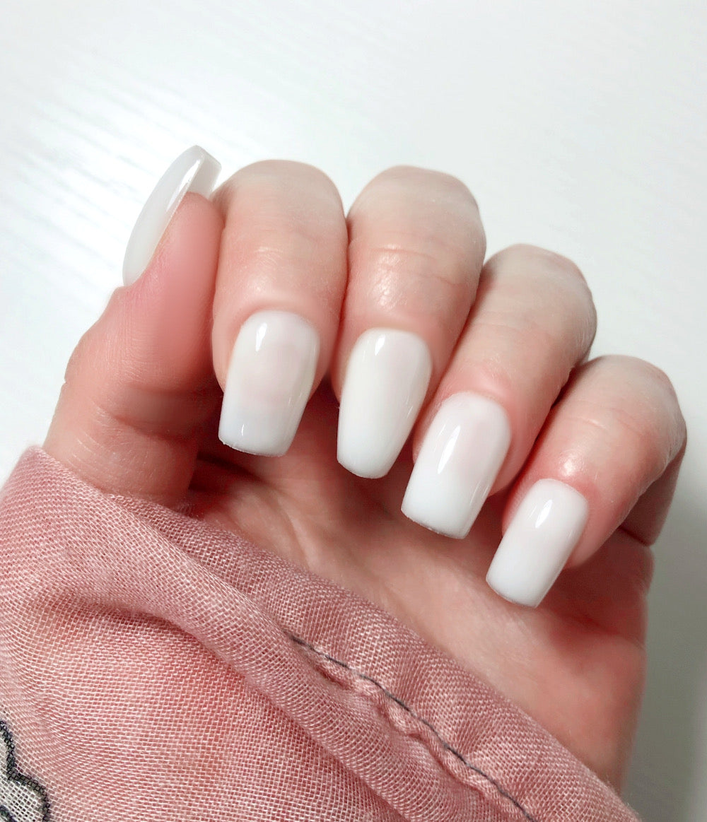press on nails blanc laiteux, white milky