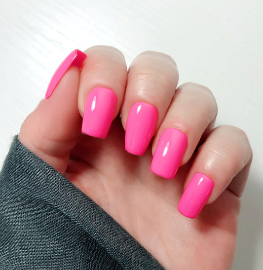 press on nails rose bonbon, pink candy nails