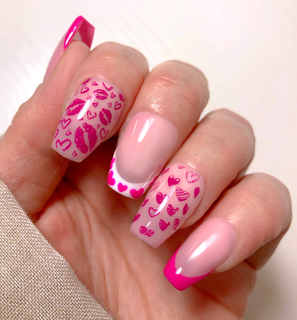 Tender Kiss - Venuza Nails