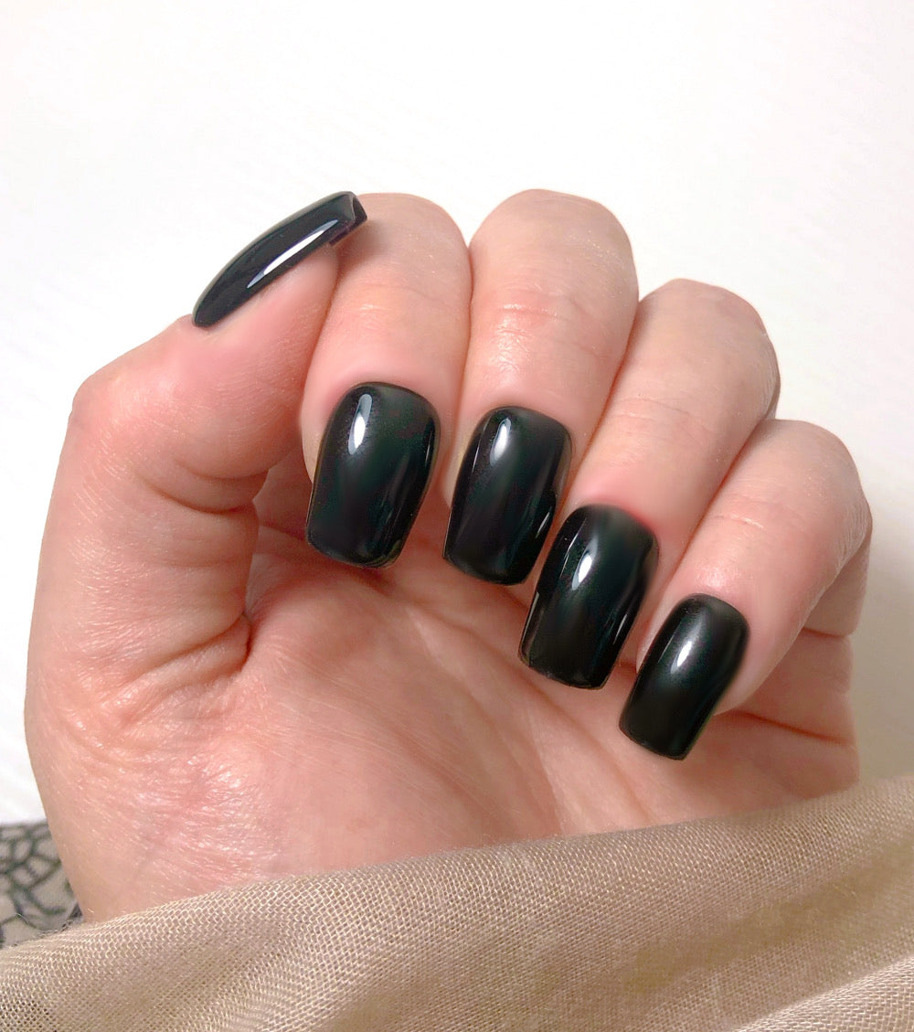 Basic Black - Venuza Nails