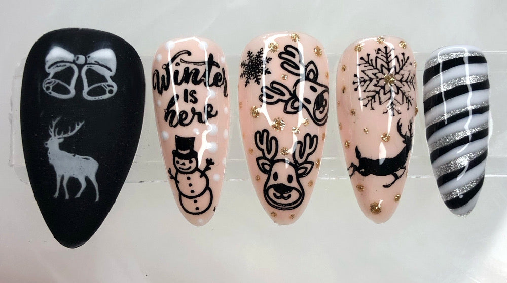 Winter - Venuza Nails