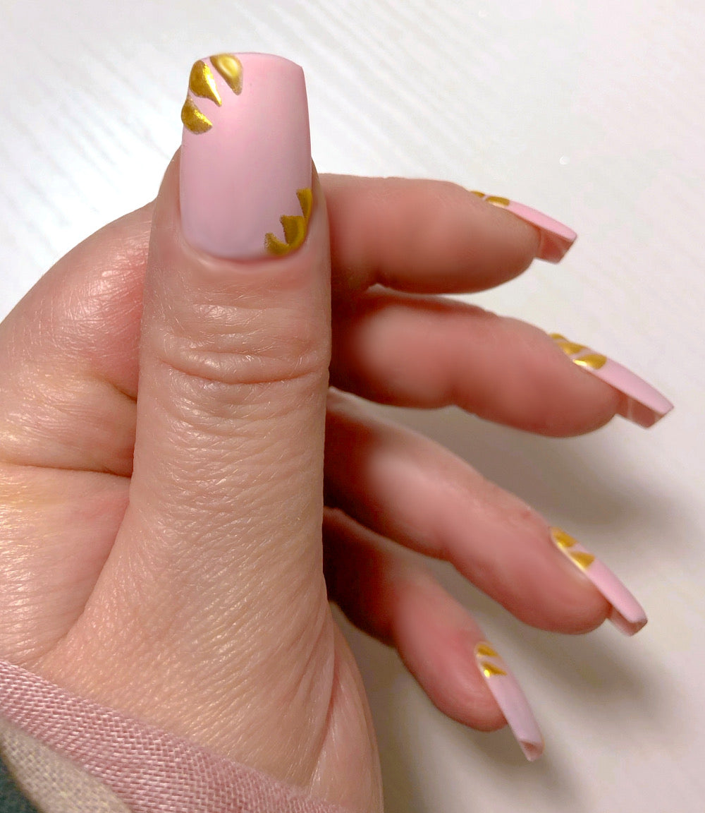 Lilie - Venuza Nails