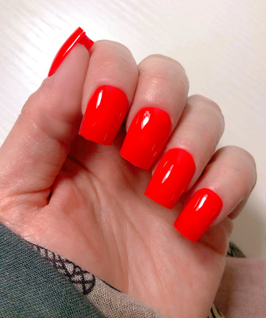 faux ongles couleur orange sanguine, press on nails red orange