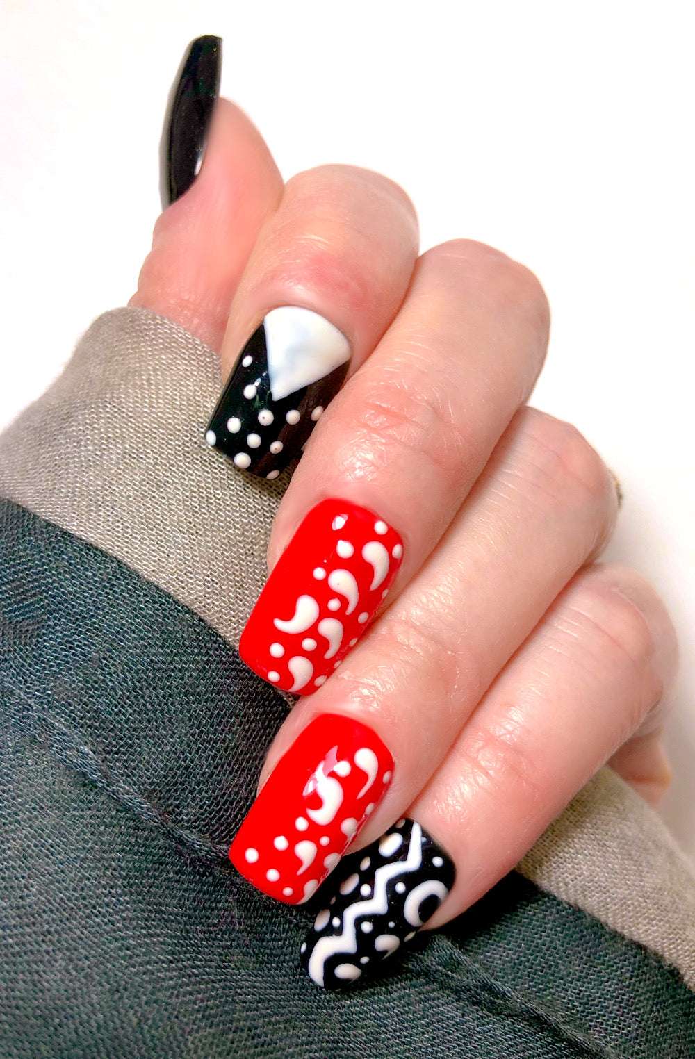 Geisha - Venuza Nails