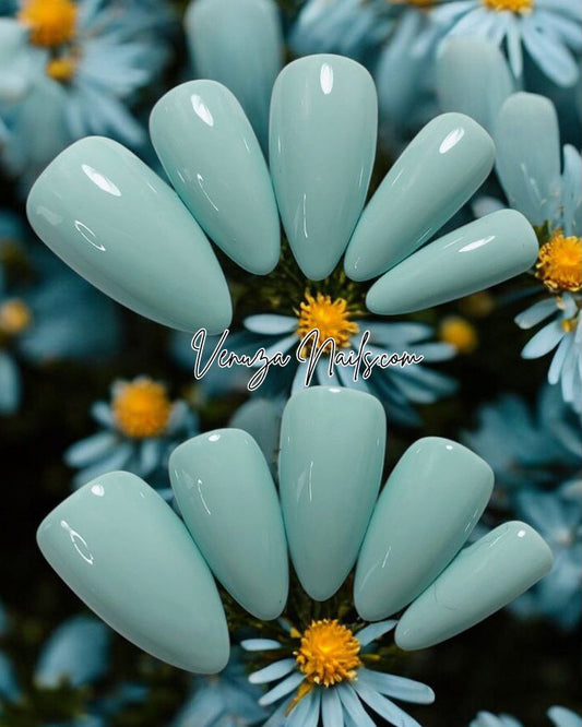 press-on-nails-bleu-pastel-capri