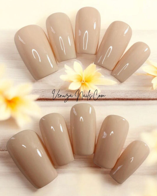 press-on-nails-vanilla-couleur-unie
