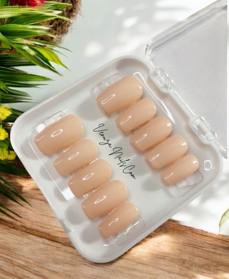 press-on-nails-vanilla-couleur-unie