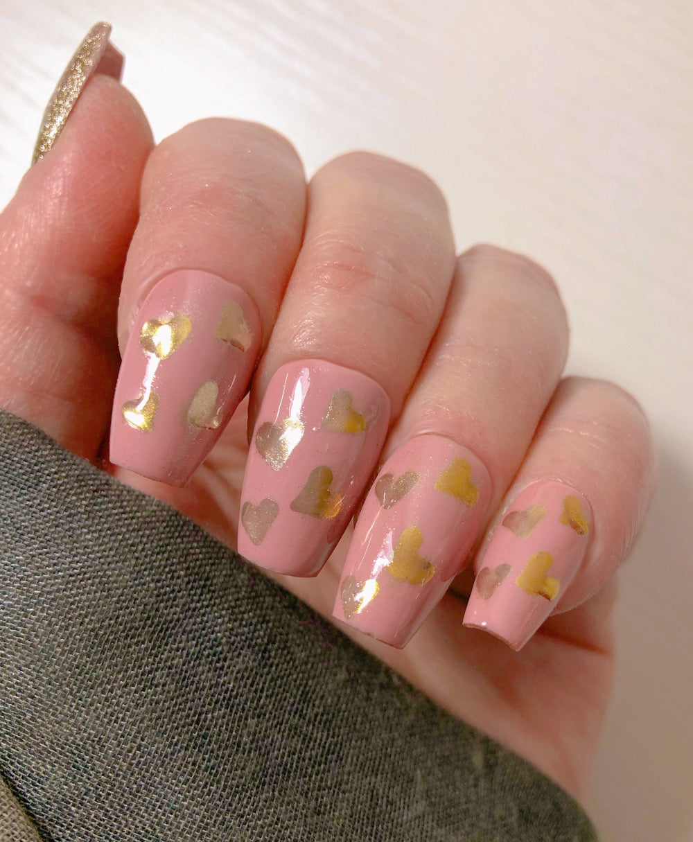 Gold in love - Venuza Nails