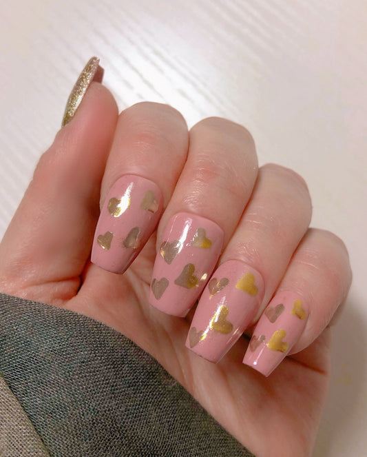 Gold in love - Venuza Nails