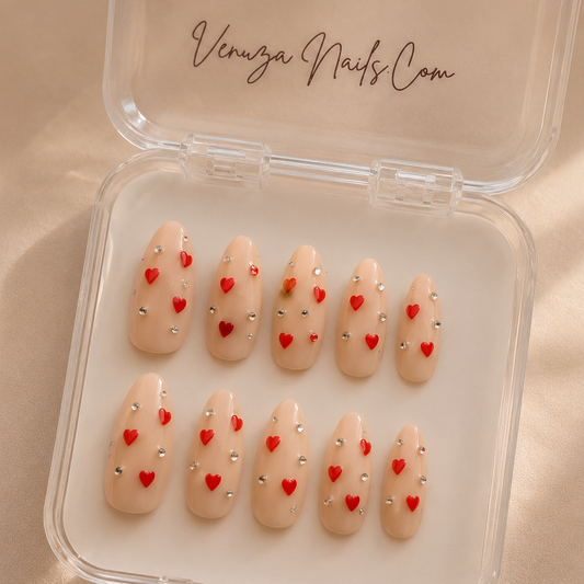 Justine - Faux Ongles Nude - Coeurs Rouges et Strass