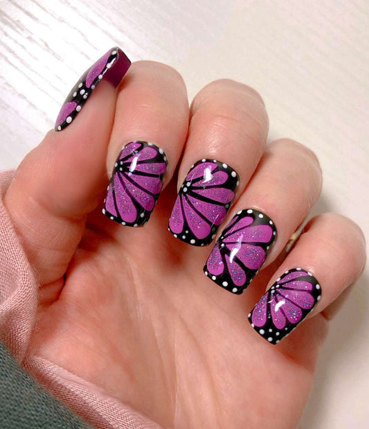 Purplefly - Venuza Nails
