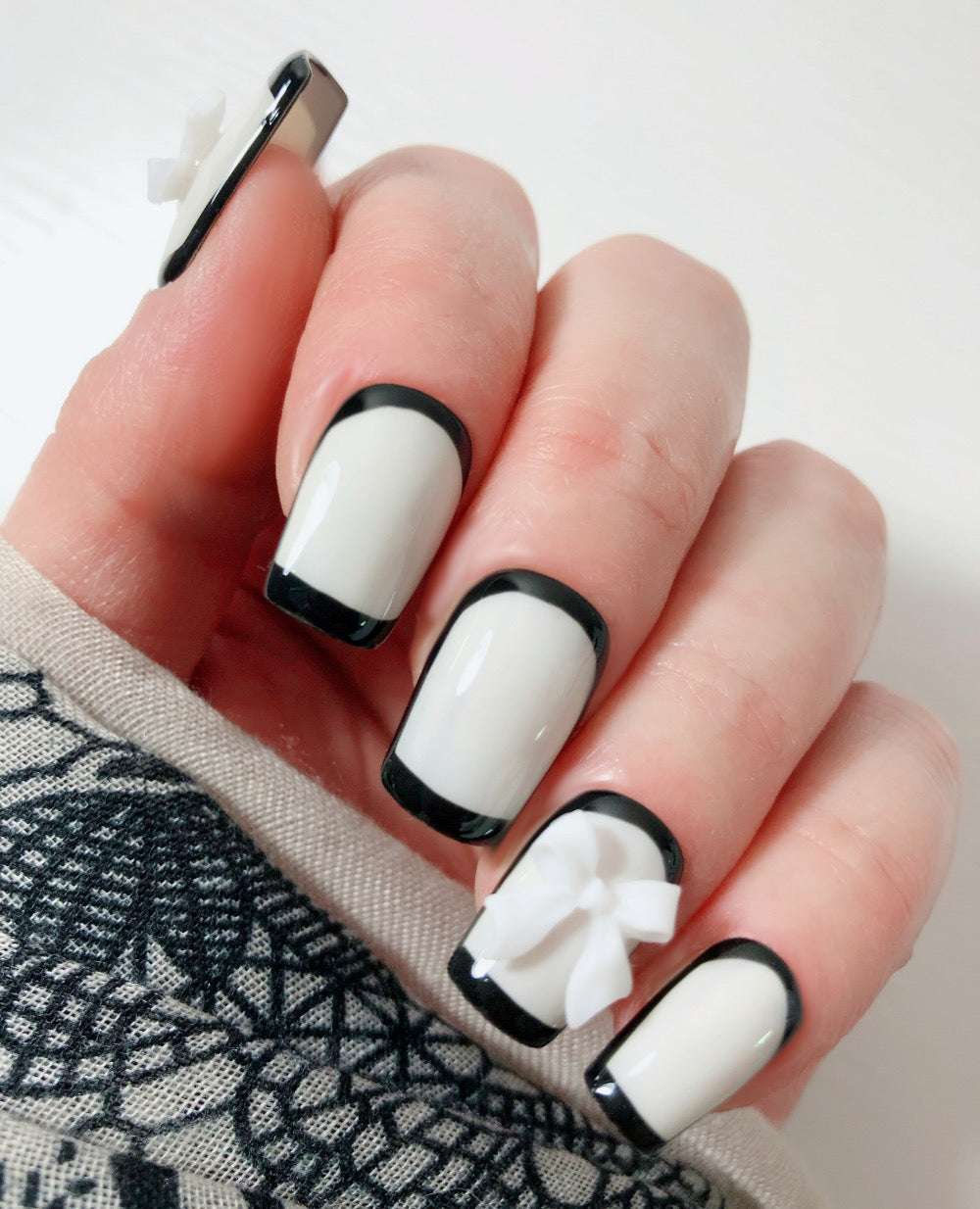 Baker.J - Venuza Nails