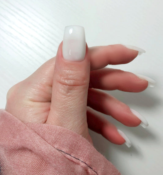 press on nails blanc laiteux, white milky