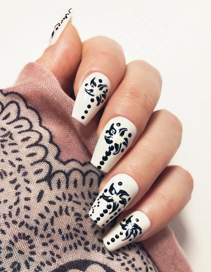 Dark Bianca - Venuza Nails