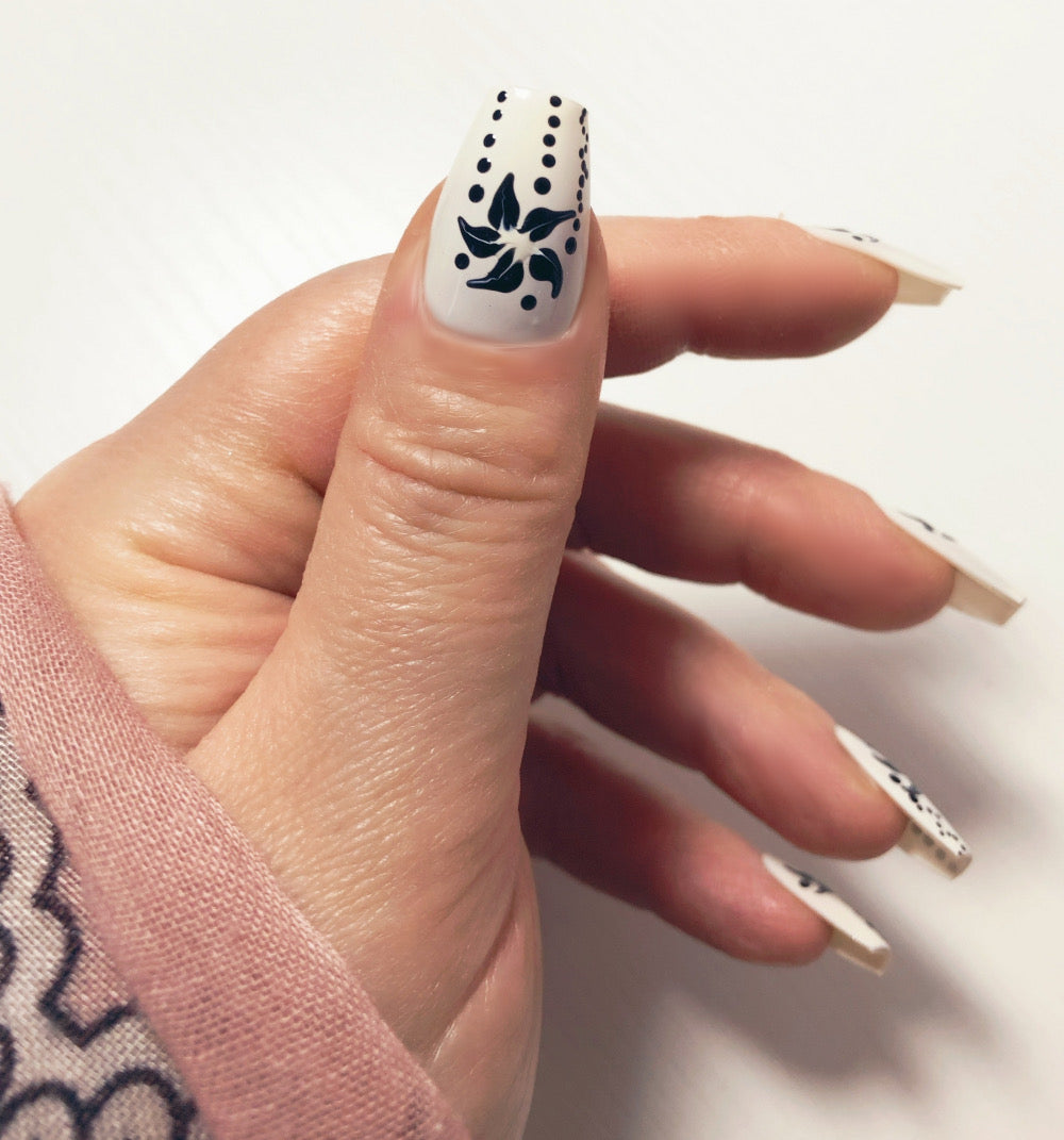 Dark Bianca - Venuza Nails
