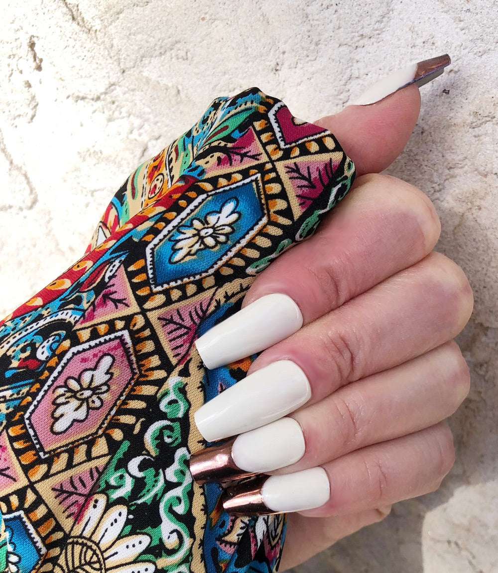 faux-ongles-blancs-french-manucure-cuivree-bronzy_05