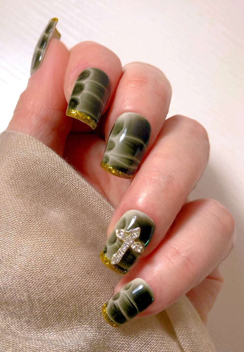 Black Turtle - Venuza Nails