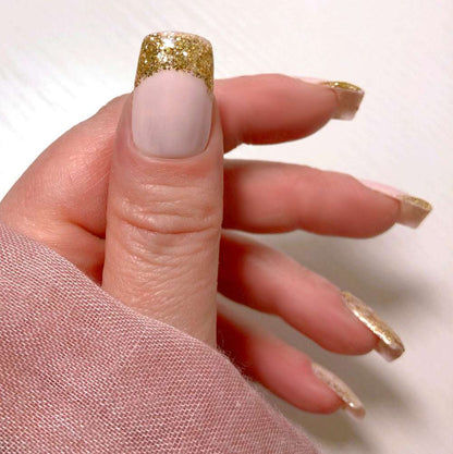 Miss Goldy - Venuza Nails