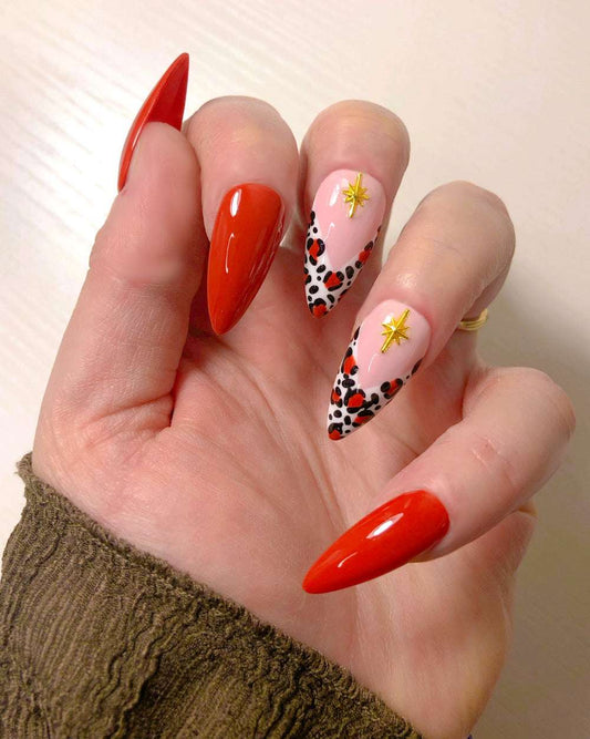 Amanda - Venuza Nails