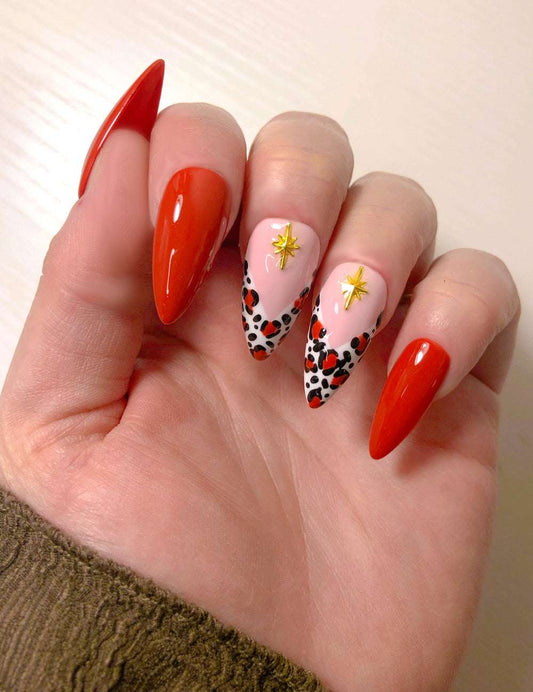 Amanda - Venuza Nails