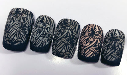 Black Nature - Venuza Nails
