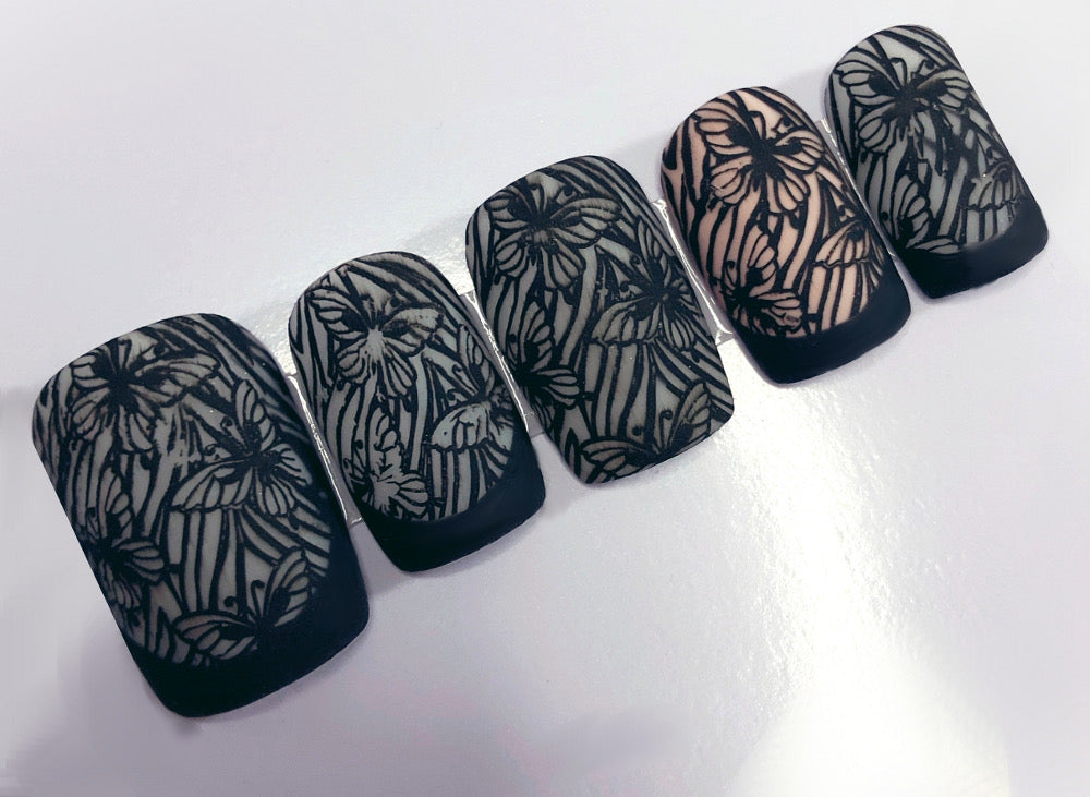 Black Nature - Venuza Nails