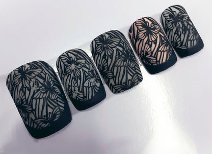 Black Nature - Venuza Nails