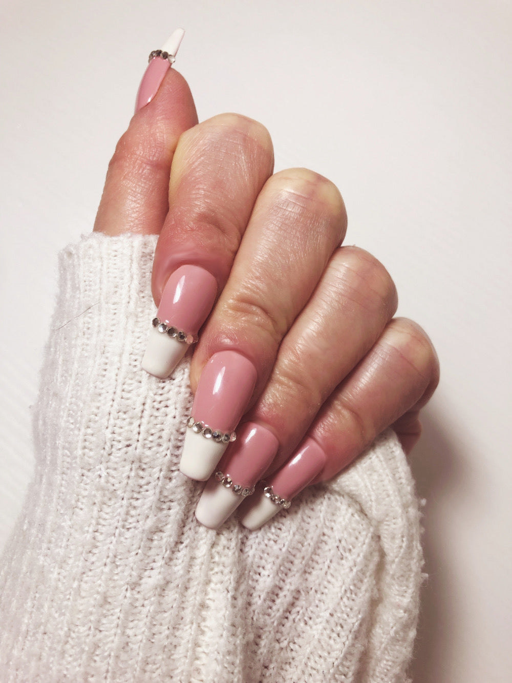 faux-ongles-french-manucure-strass-4