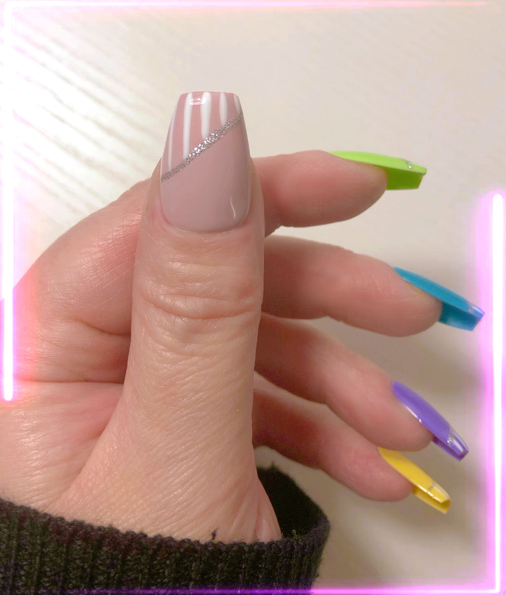 Holidays - Venuza Nails