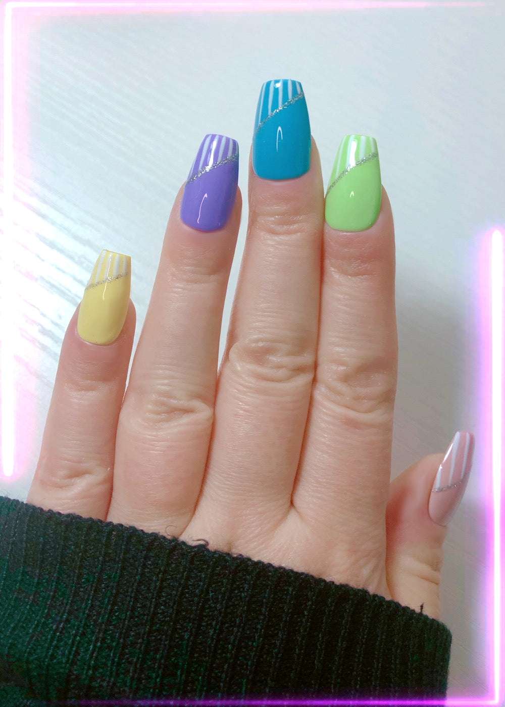 Holidays - Venuza Nails