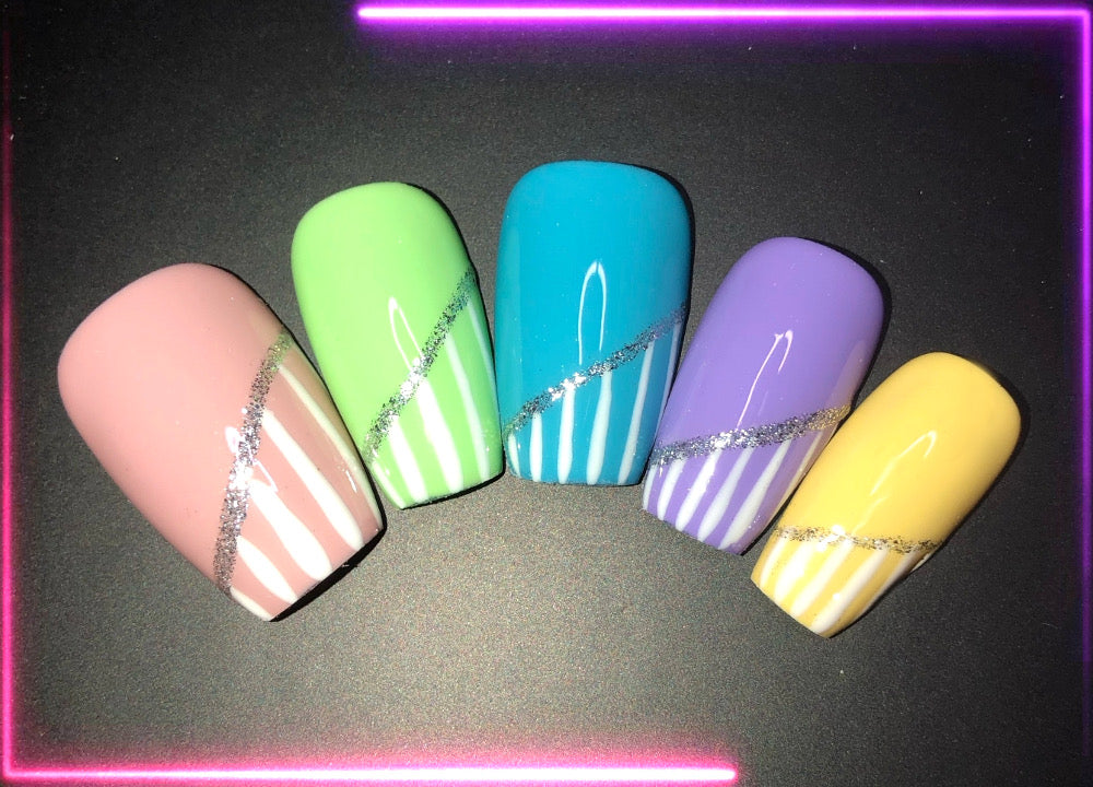 Holidays - Venuza Nails