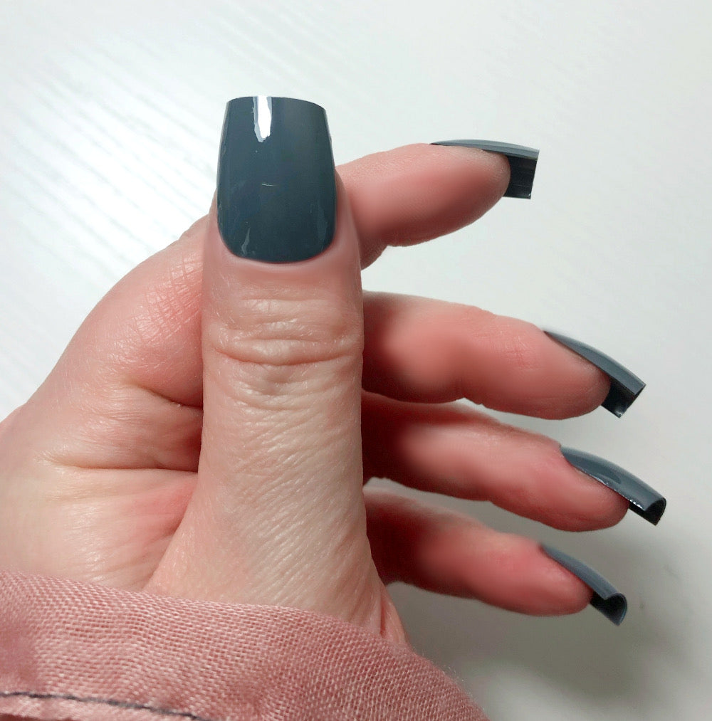 Gris Orage - Venuza Nails