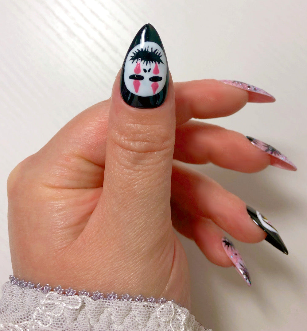Creepy Face - Venuza Nails