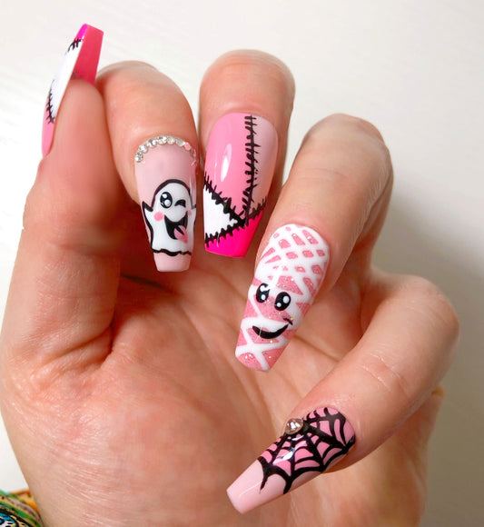 Caspery - Venuza Nails