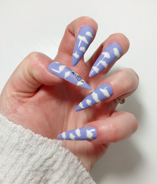 faux-ongles-mauve-nuages-heartfinger-1