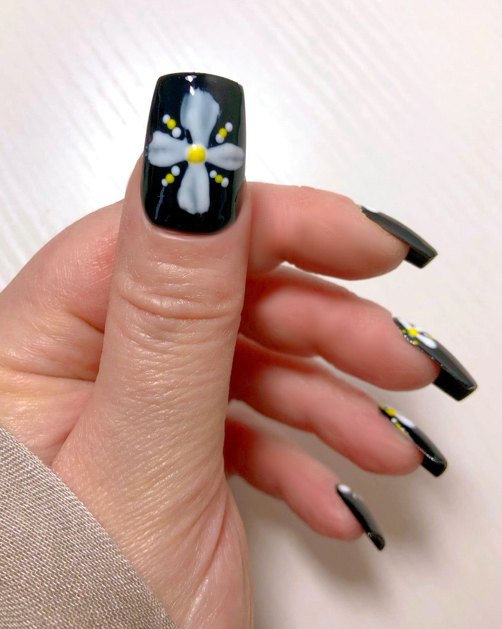 Fleurista - Venuza Nails
