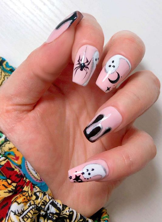 Haunting - Venuza Nails