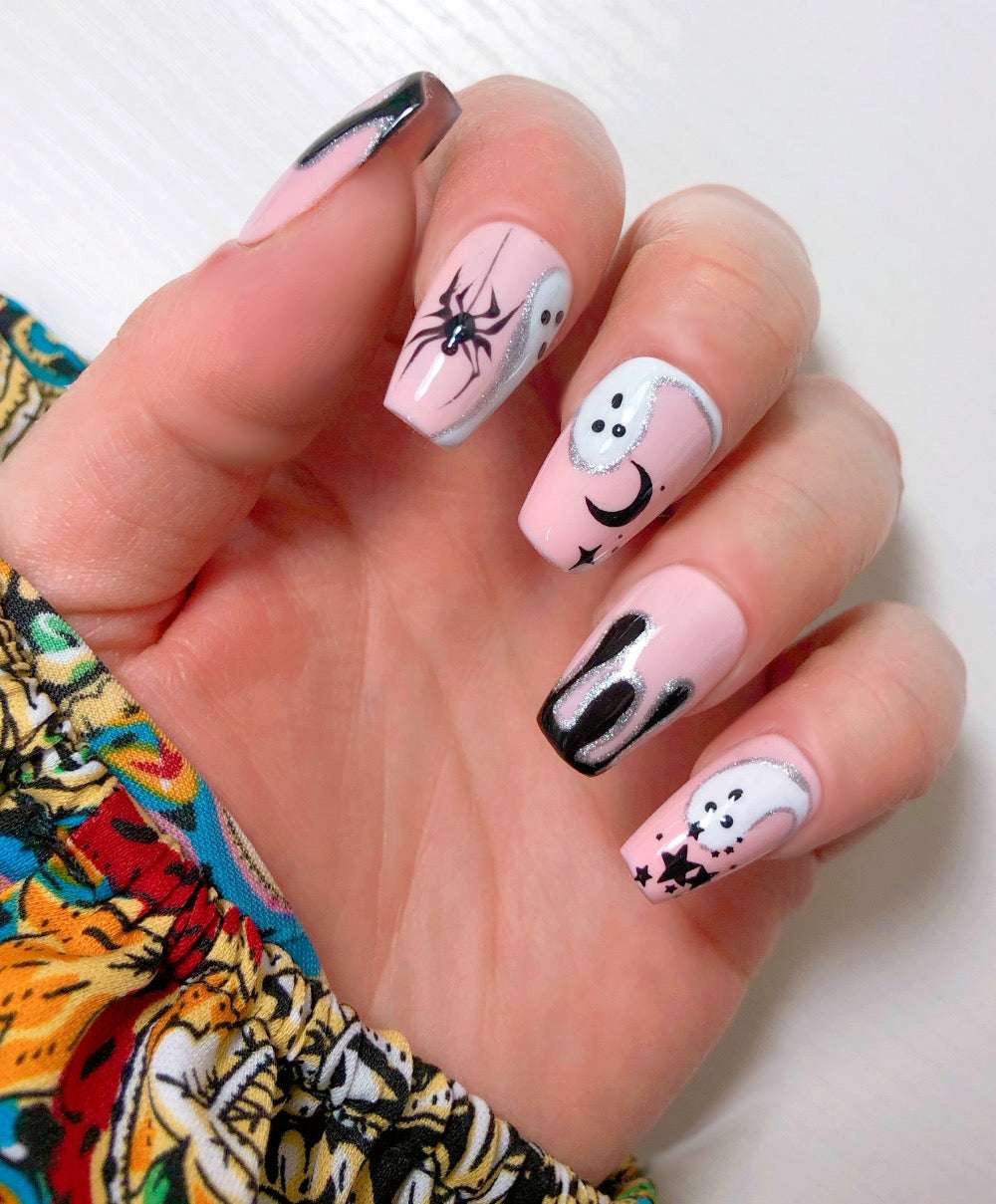 Haunting - Venuza Nails