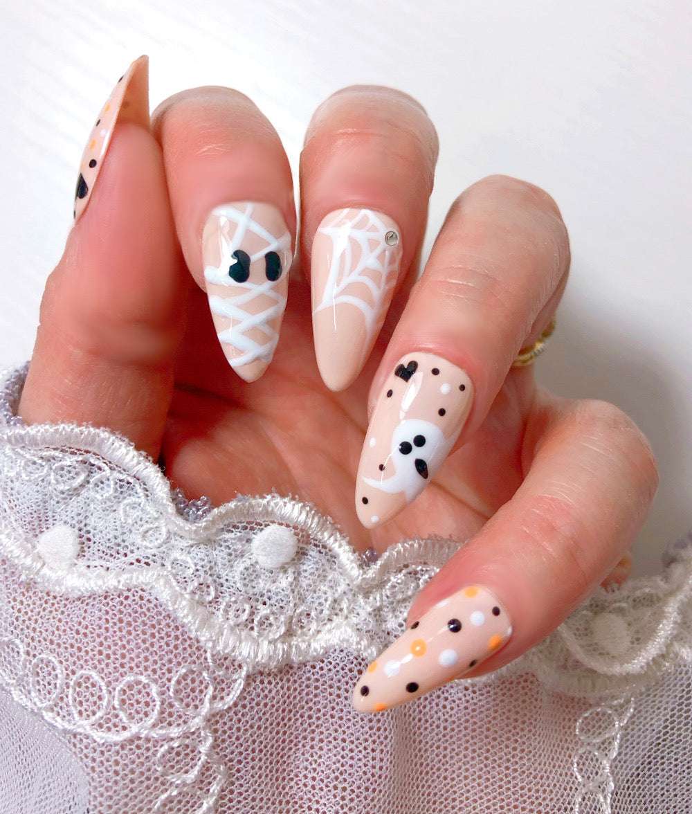 Little Ghost - Venuza Nails