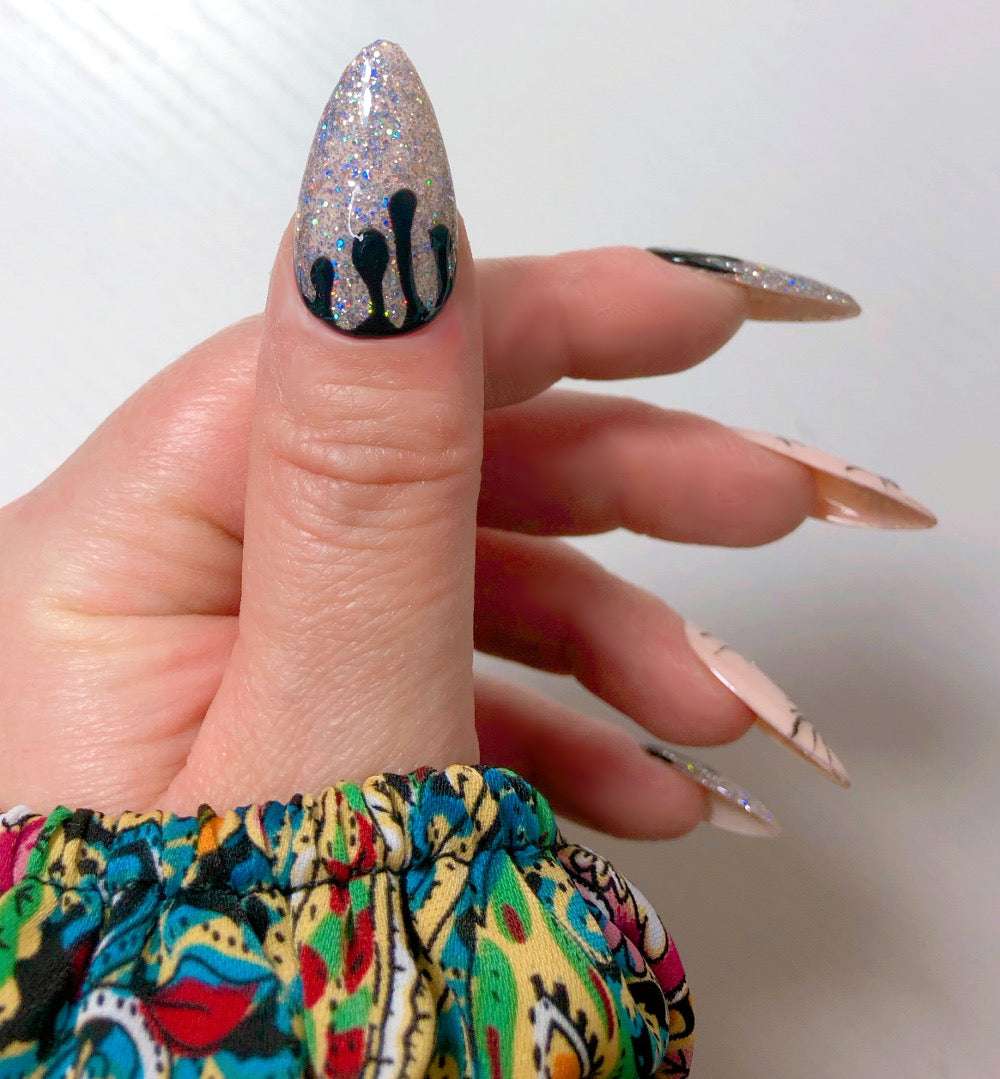 Glittery - Venuza Nails