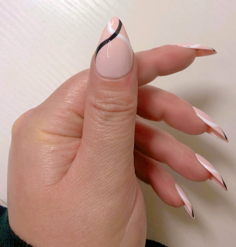 Rexa - Venuza Nails
