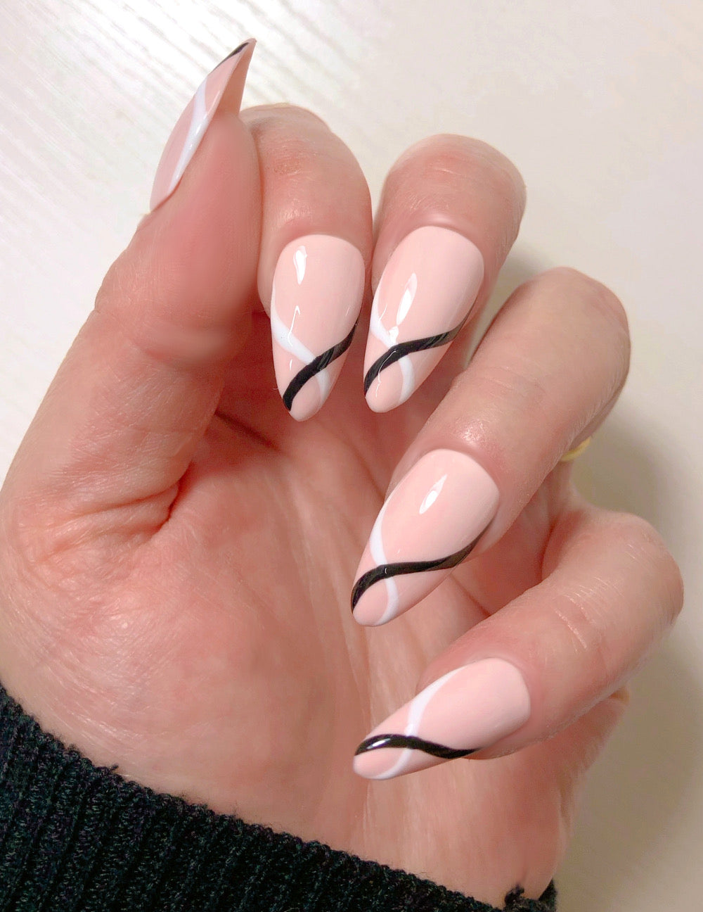 Rexa - Venuza Nails