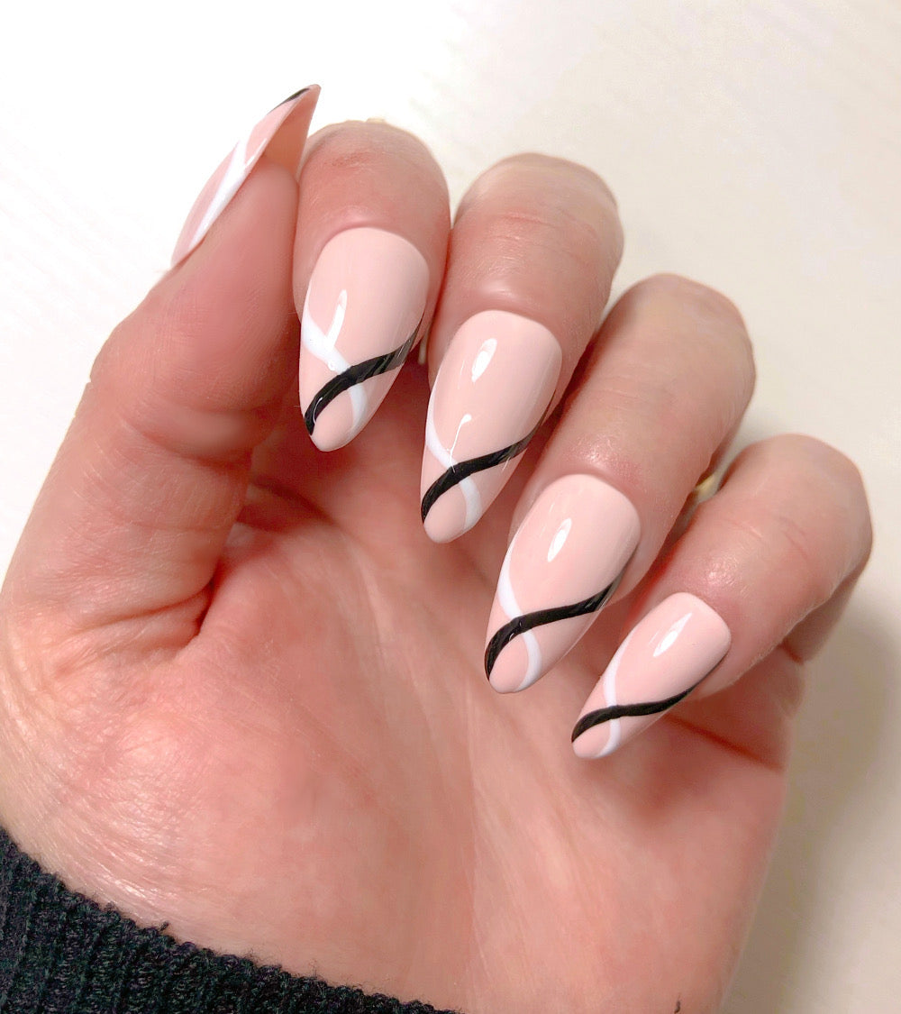 Rexa - Venuza Nails