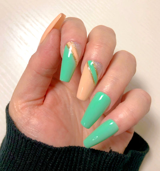 Nude Pistache - Venuza Nails