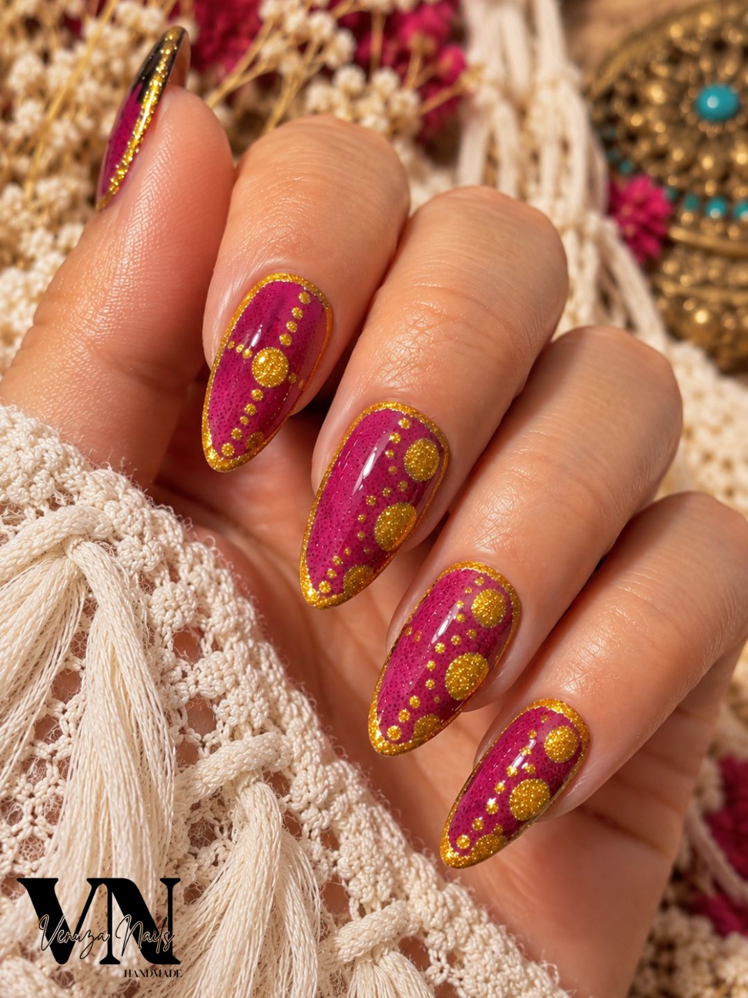 Press on nails Dolores fuchsia et or pailleté, nail art bohème chic fait main