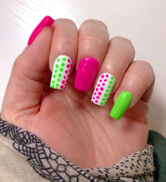 Pauline - Venuza Nails