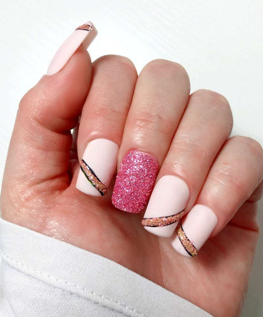 Pinky- Venuza Nails